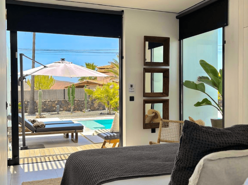 Vista habitación a piscina villa